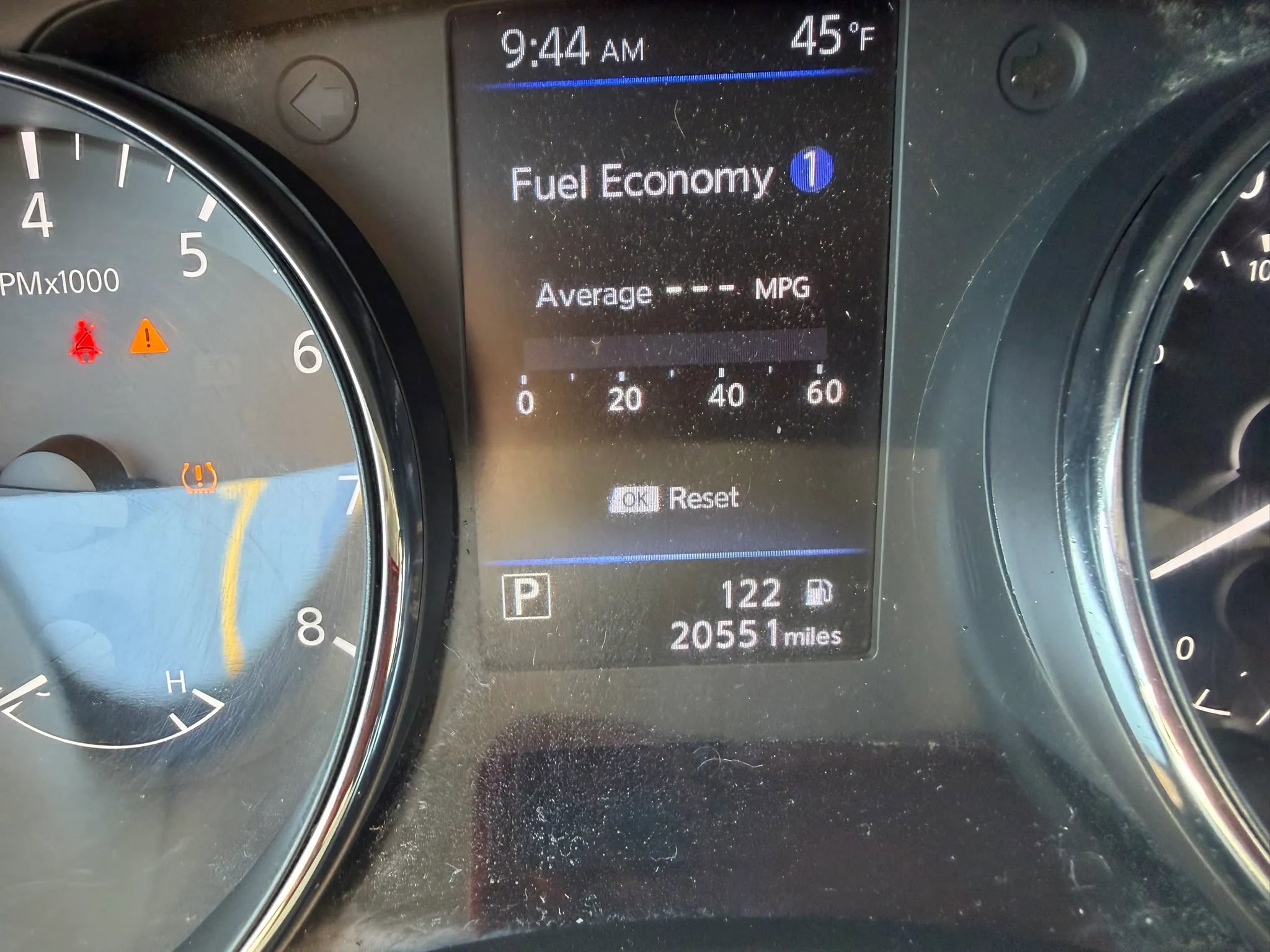 Used 2018 Nissan Rogue SV w/ Premium Package image 14