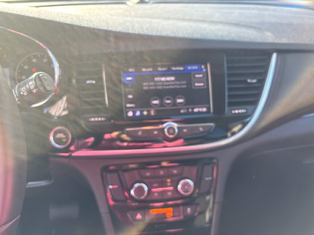 Used 2022 Buick Encore Preferred AWD/4WD image 15