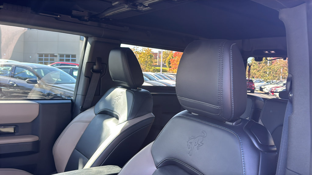 Used 2023 Ford Bronco Wildtrak AWD/4WD image 14