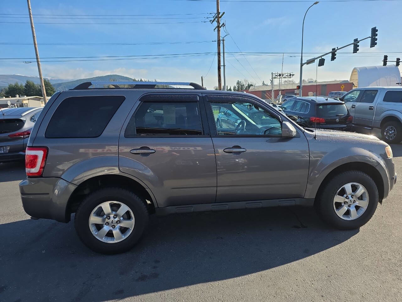 Used 2010 Ford Escape Limited FWD image 5