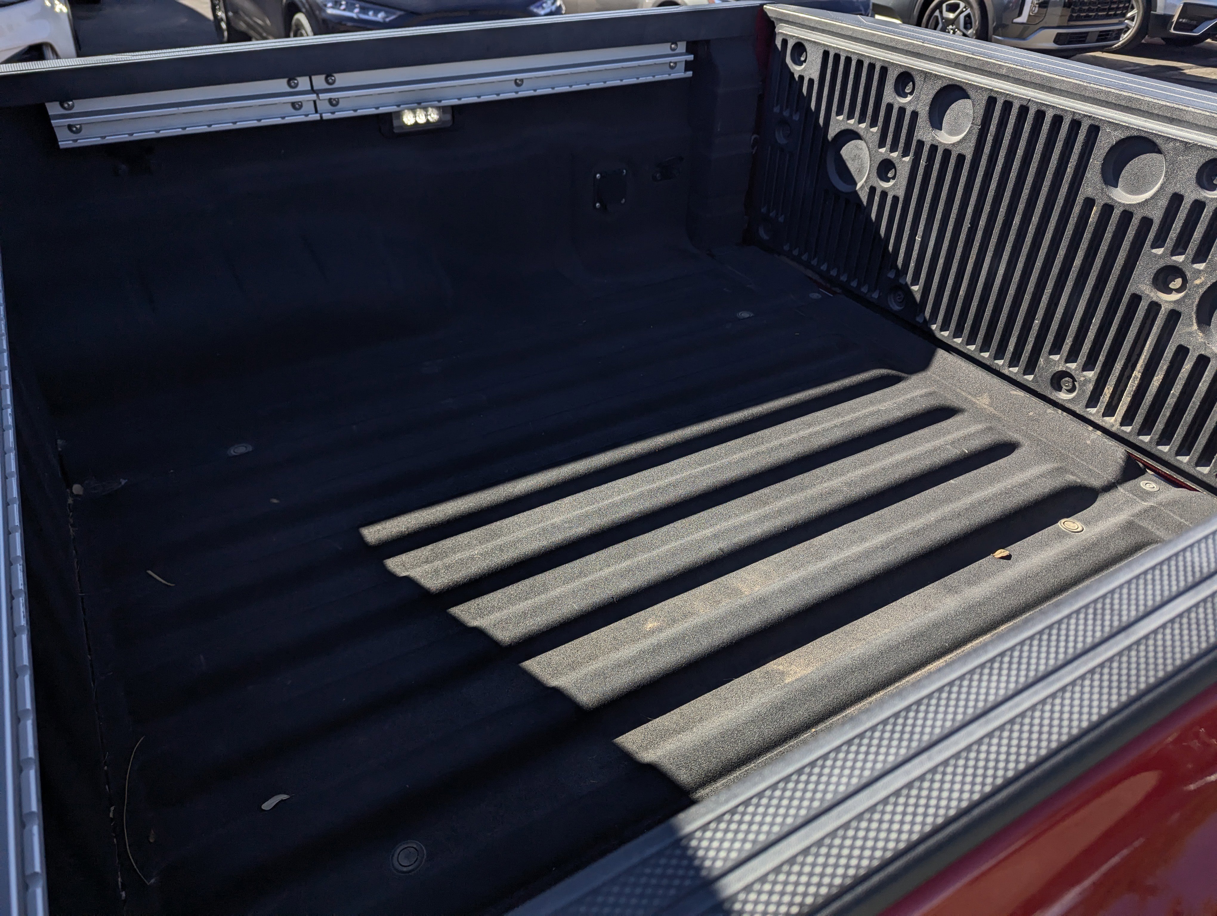 Used 2022 Nissan Frontier SV image 8