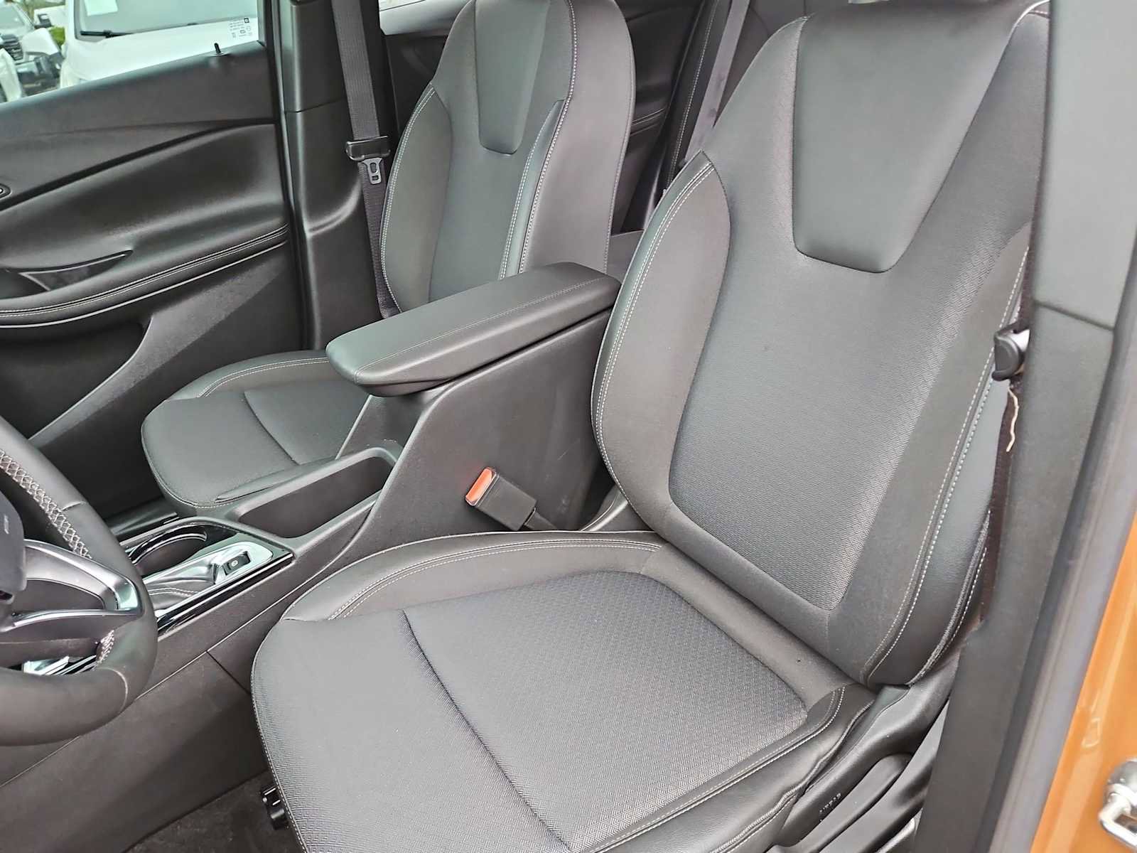 Used 2024 Buick Encore GX Preferred FWD image 17