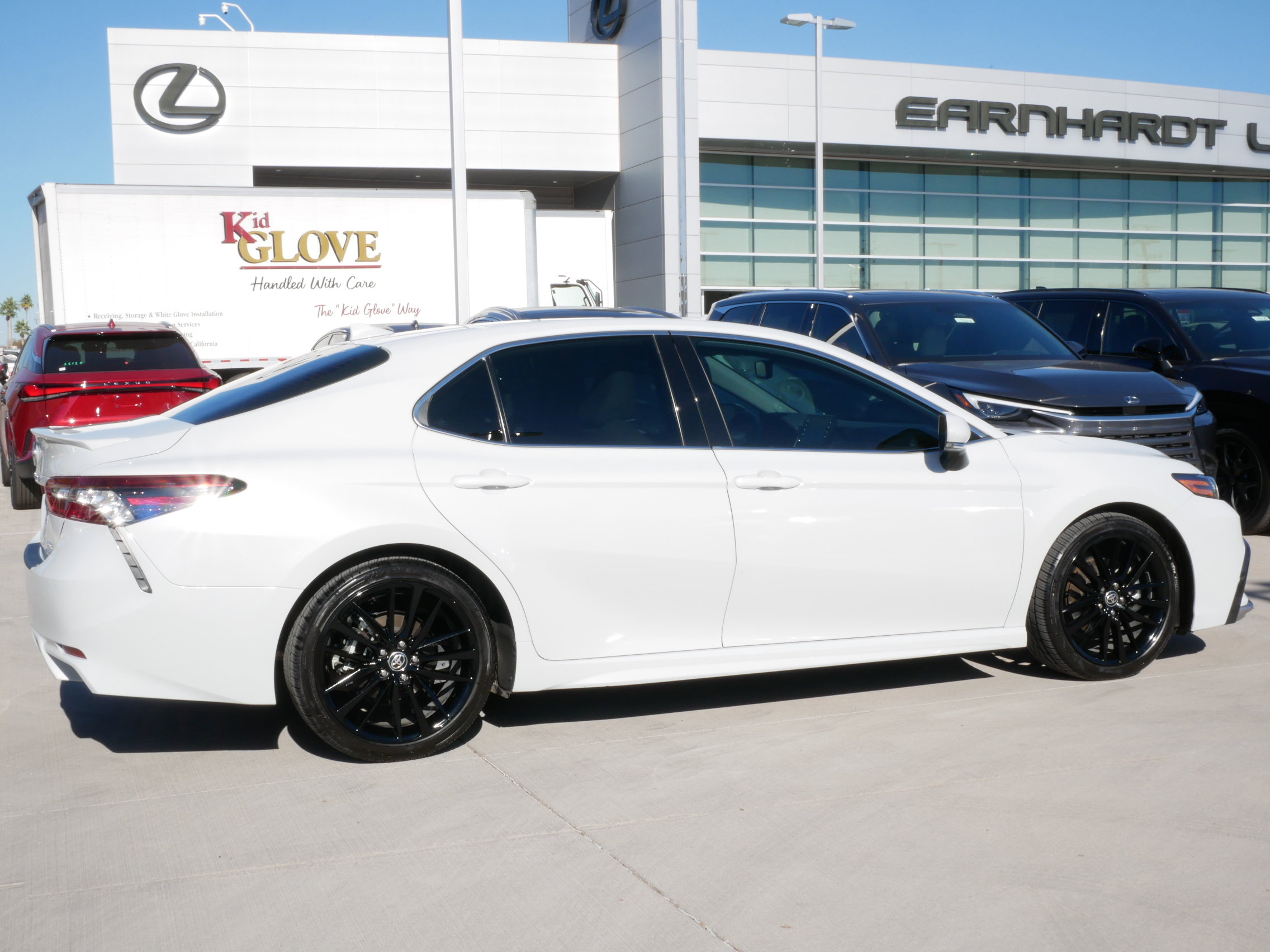 Used 2022 Toyota Camry XSE image 9