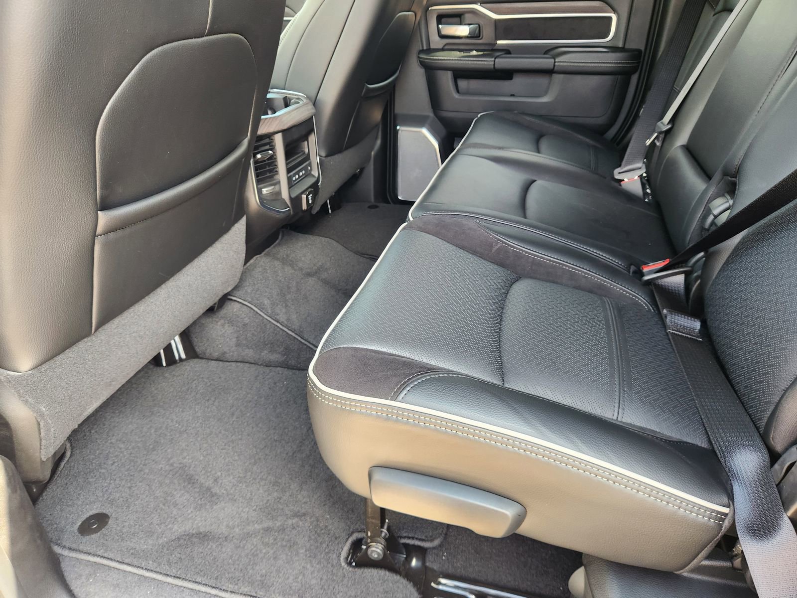 New 2026 RAM 3500 Laramie image 22