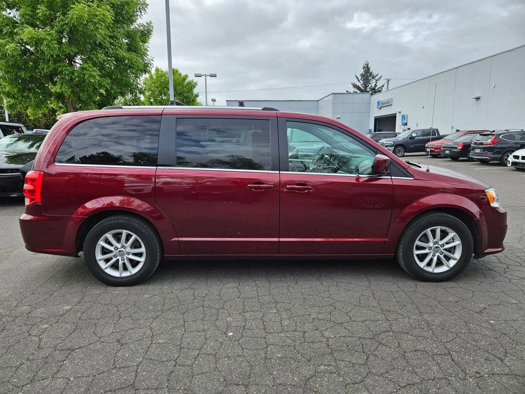 Used 2018 Dodge Grand Caravan SXT FWD image 8