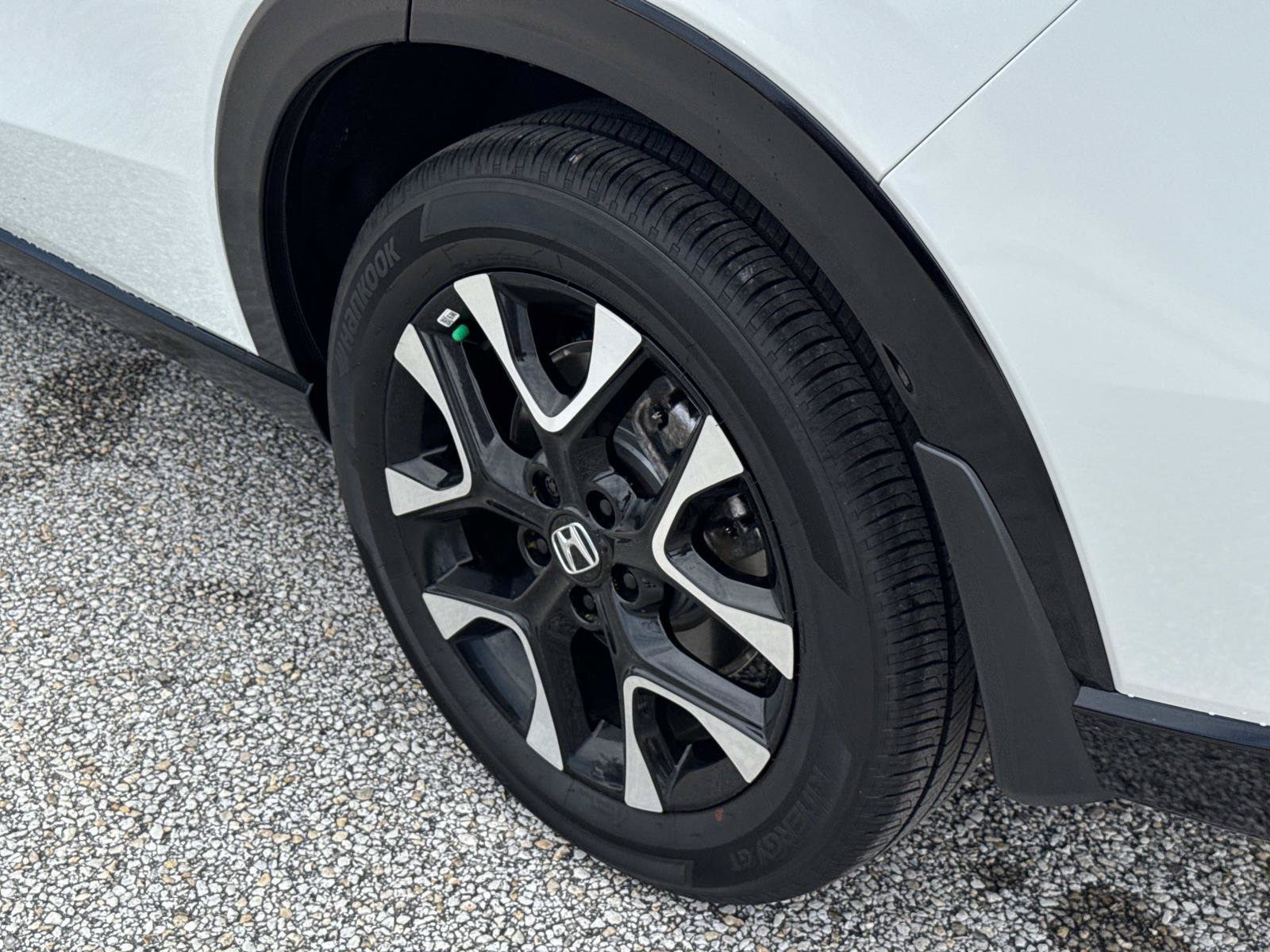 Used 2026 Honda HR-V EX-L image 12