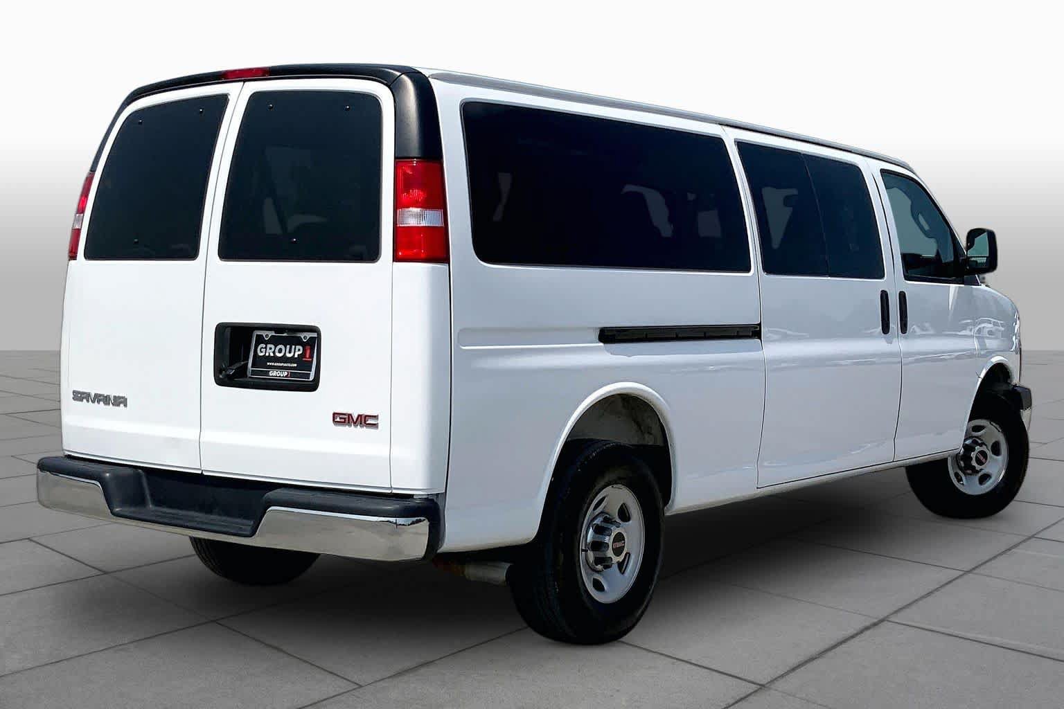 Used 2025 GMC Savana 3500 LT w/ LT Preferred Equipment Group RWD image 13