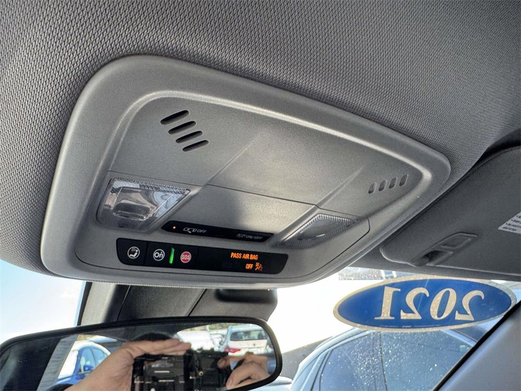 Used 2021 Chevrolet Malibu RS image 28