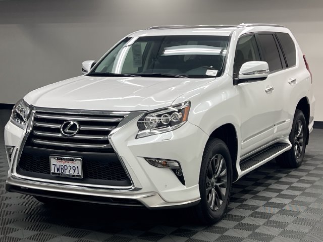 Used 2017 Lexus GX 460 AWD/4WD image 2