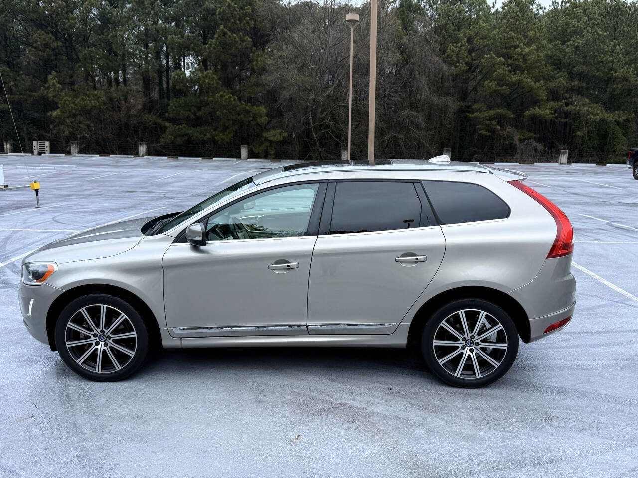 Used 2015 Volvo XC60 T5 Platinum FWD image 14