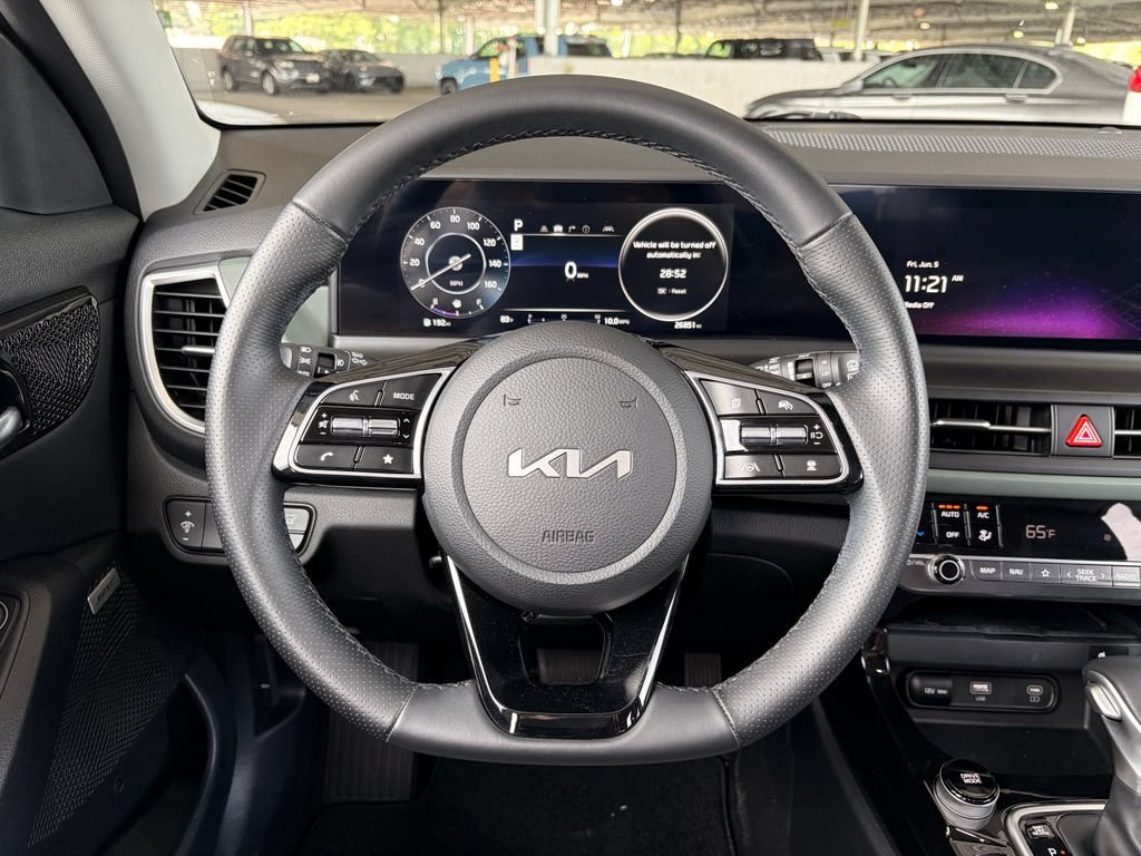 Used 2024 Kia Seltos SX w/ SX Sunroof Package AWD/4WD image 15