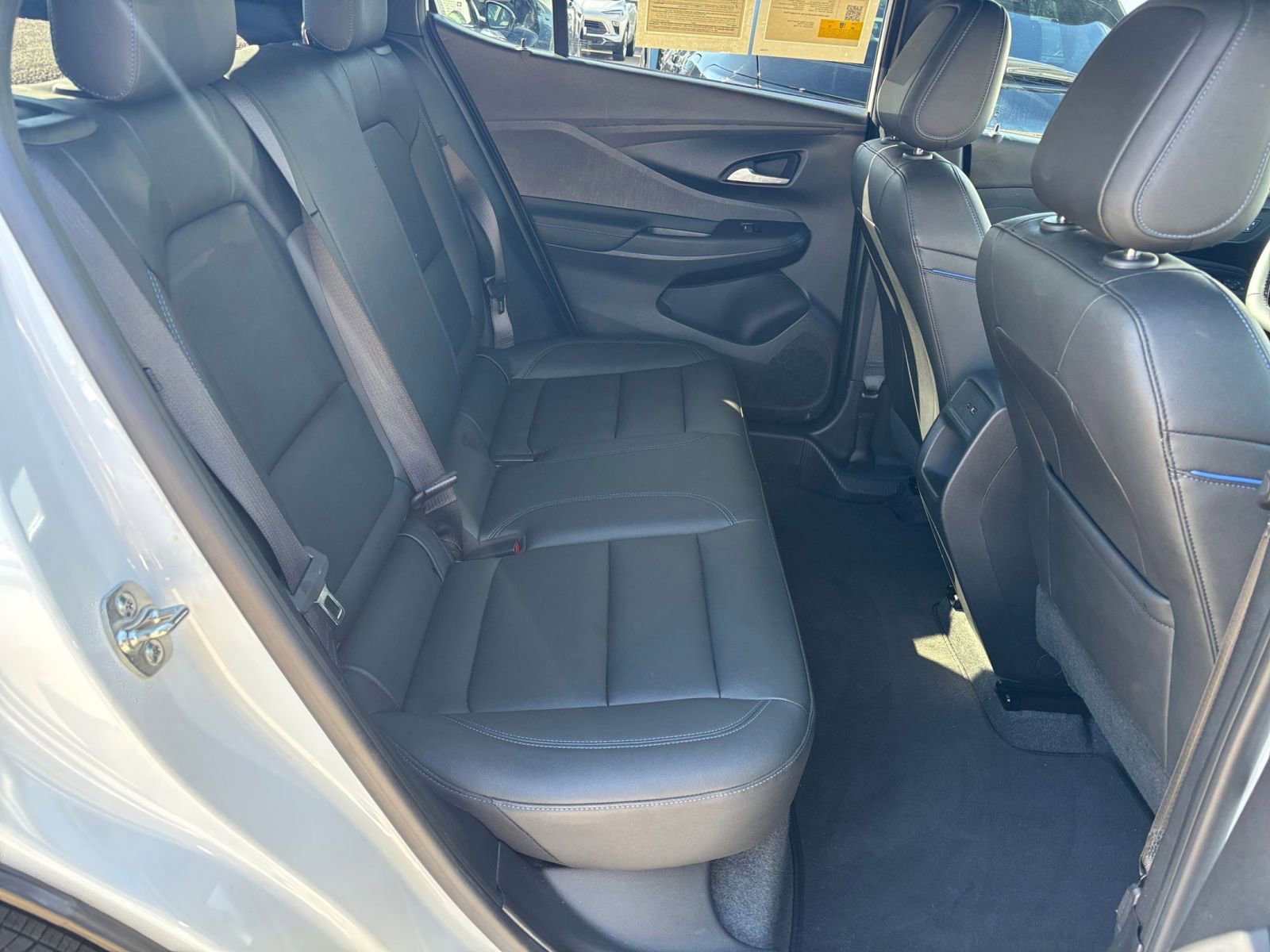 Used 2025 Buick Envista Sport Touring image 24