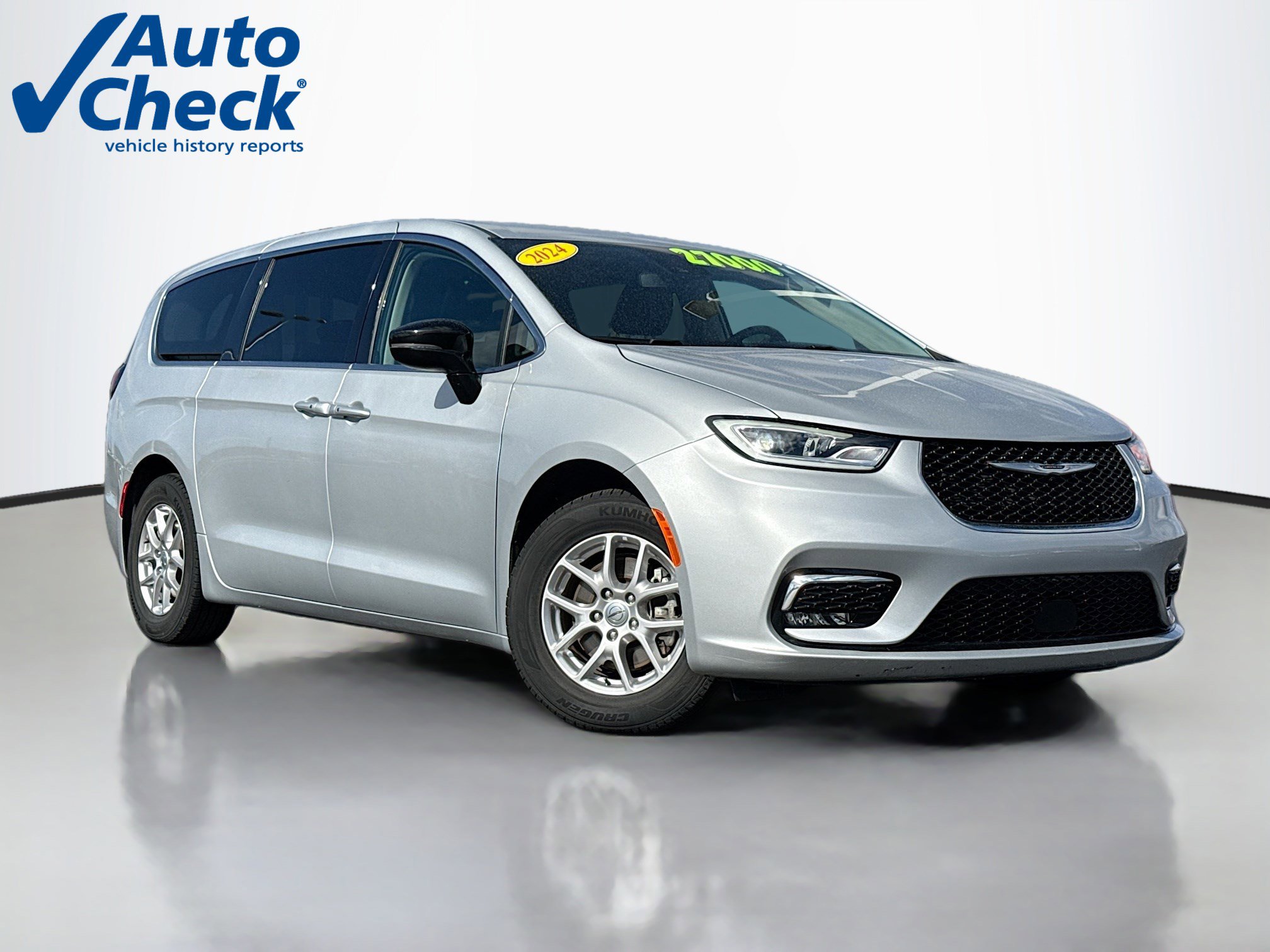 Used 2024 Chrysler Pacifica Touring-L