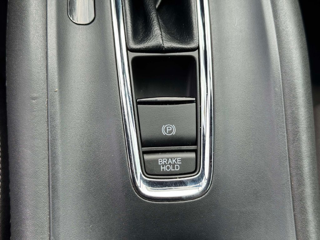 Used 2020 Honda HR-V Sport image 28