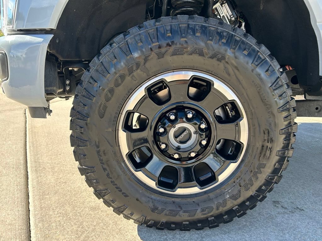 Used 2025 Ford F350 Lariat w/ Lariat Ultimate Package AWD/4WD image 33