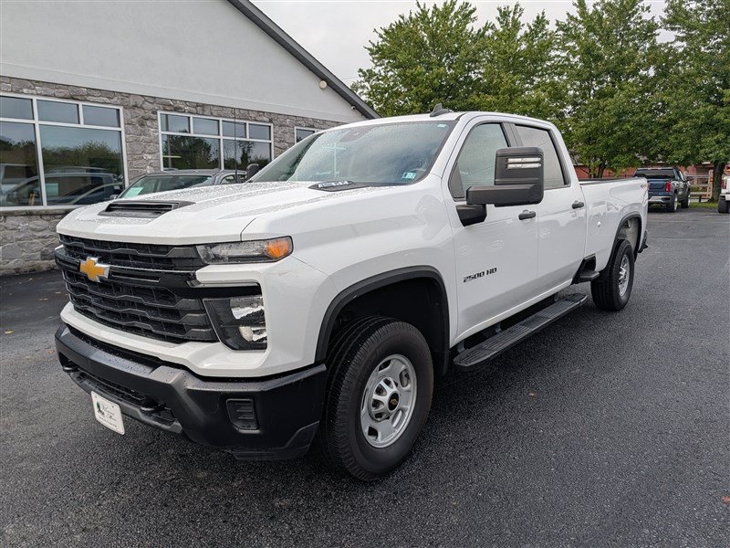 Used 2024 Chevrolet Silverado 2500 W/T w/ WT Convenience Package AWD/4WD image 2