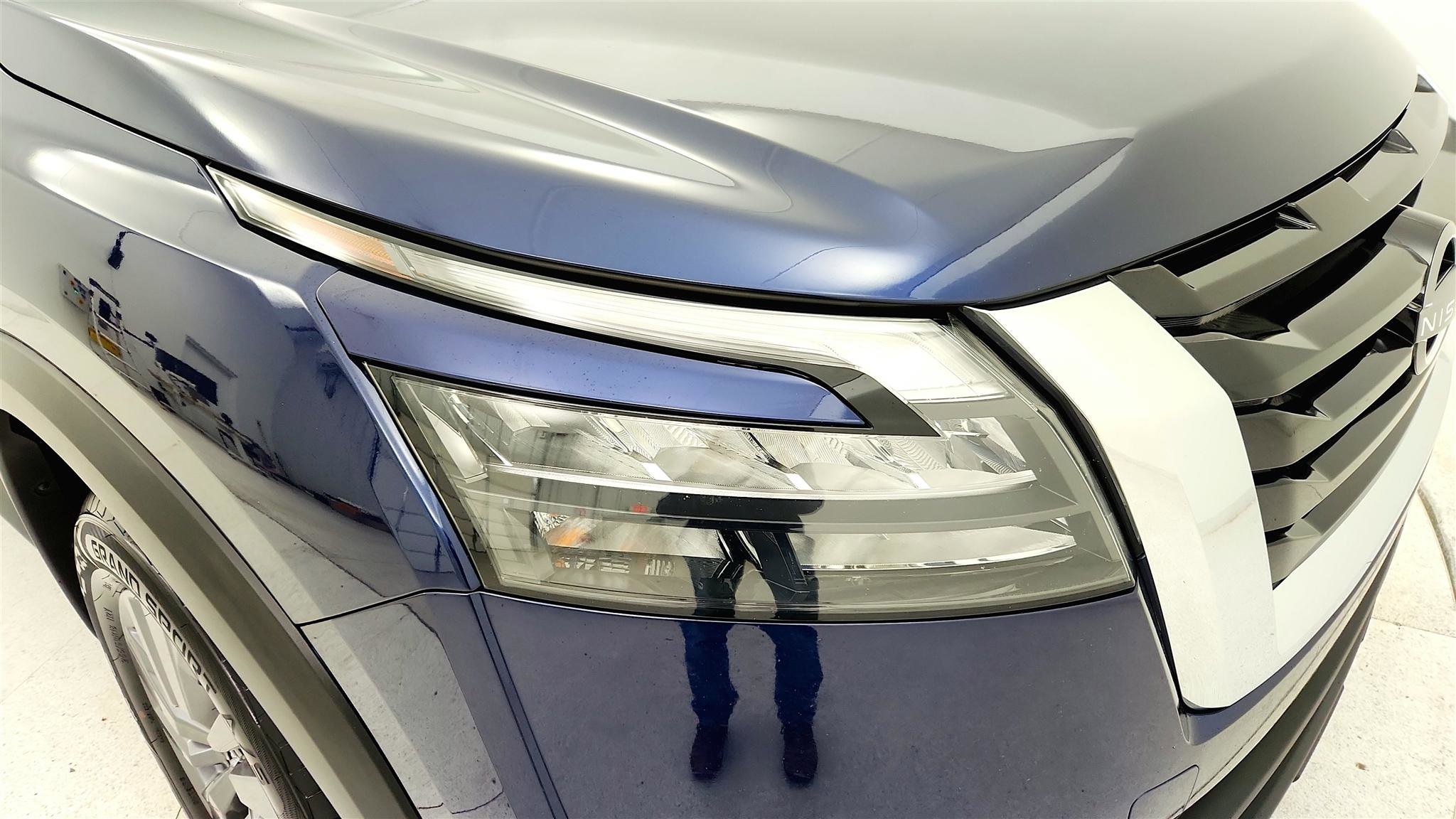 Used 2025 Nissan Pathfinder SV FWD image 26