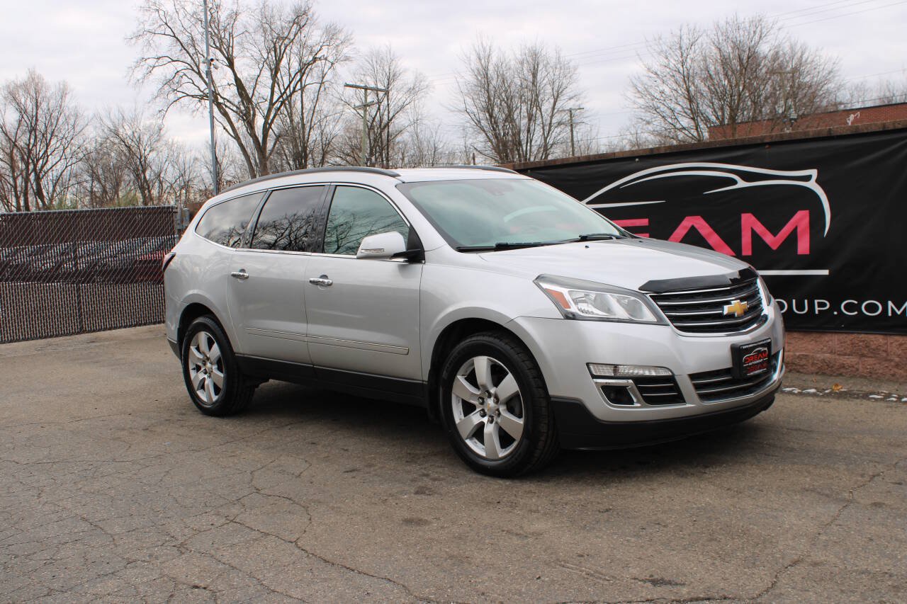 Used 2015 Chevrolet Traverse LTZ AWD/4WD image 4