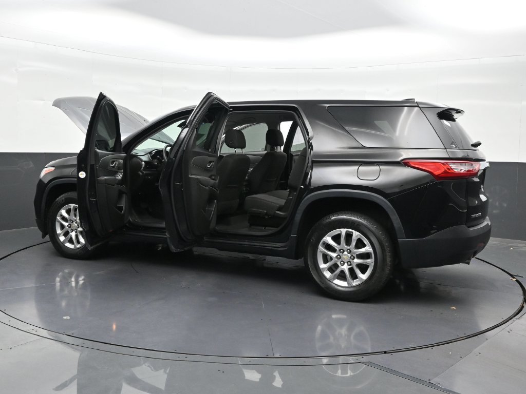 Used 2019 Chevrolet Traverse LS FWD image 34