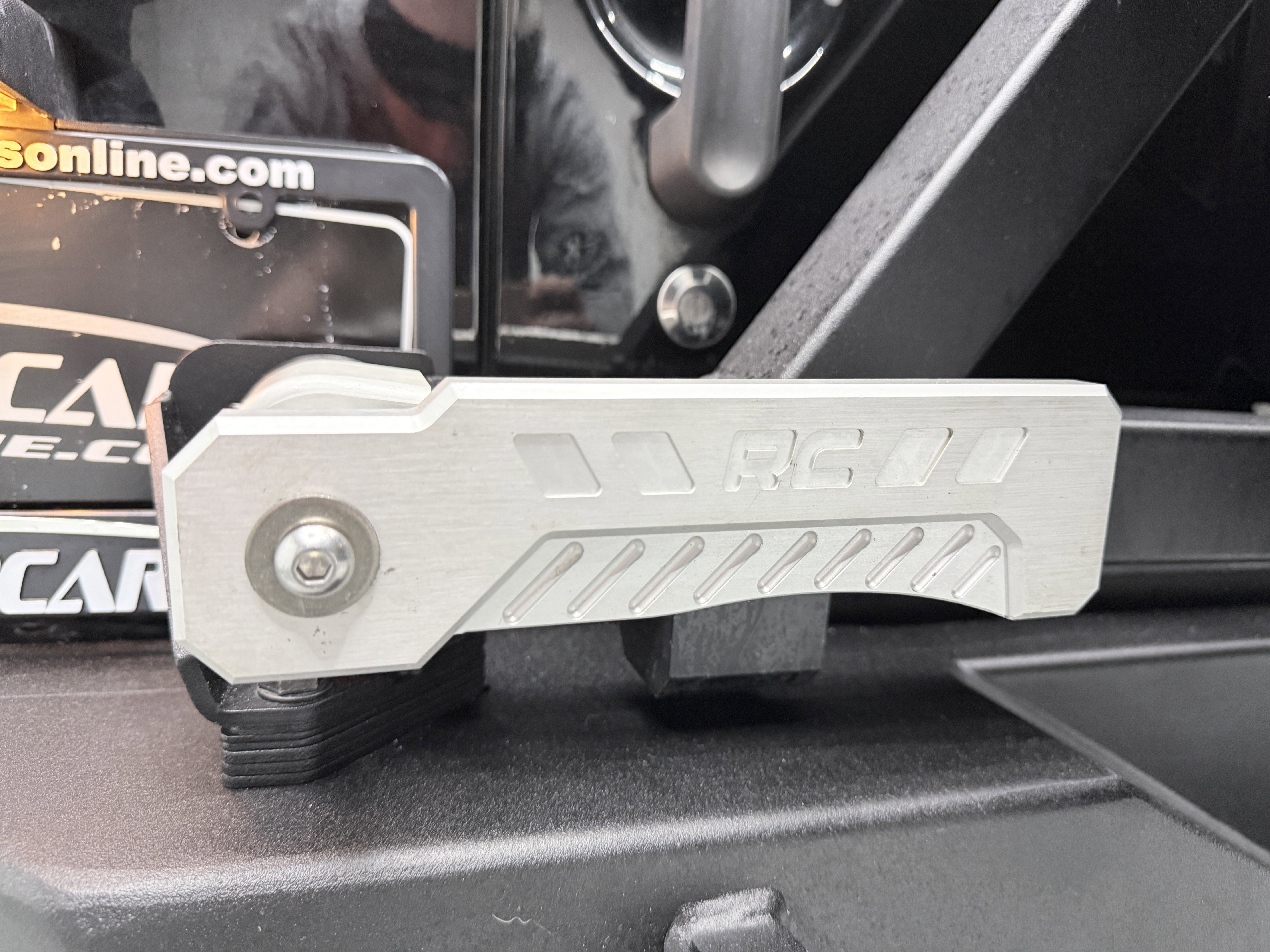 Used 2016 Jeep Wrangler Unlimited Sahara w/ Connectivity Group image 23