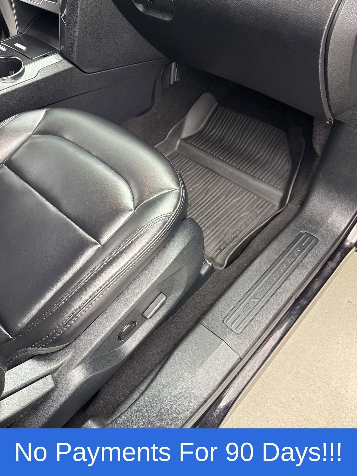 Used 2019 Ford Explorer XLT w/ Equipment Group 202A AWD/4WD image 24