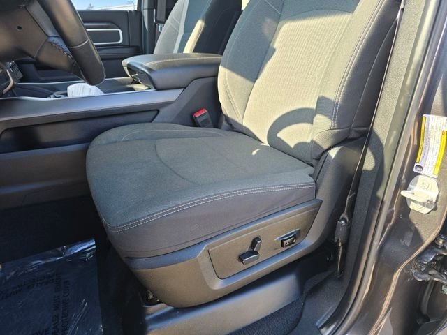 Used 2022 RAM 2500 Big Horn w/ Night Edition image 5