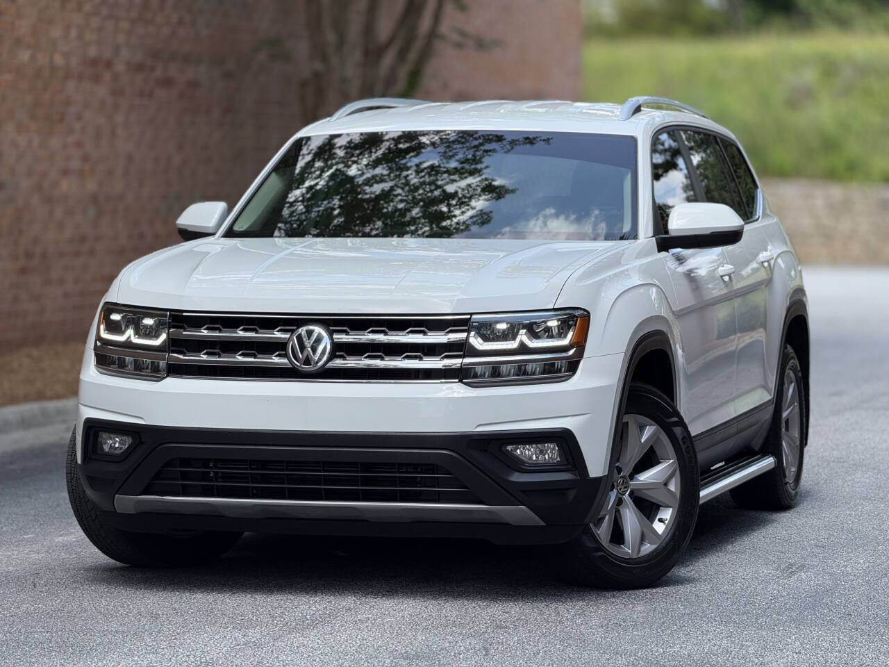 Used 2019 Volkswagen Atlas SE FWD image 1