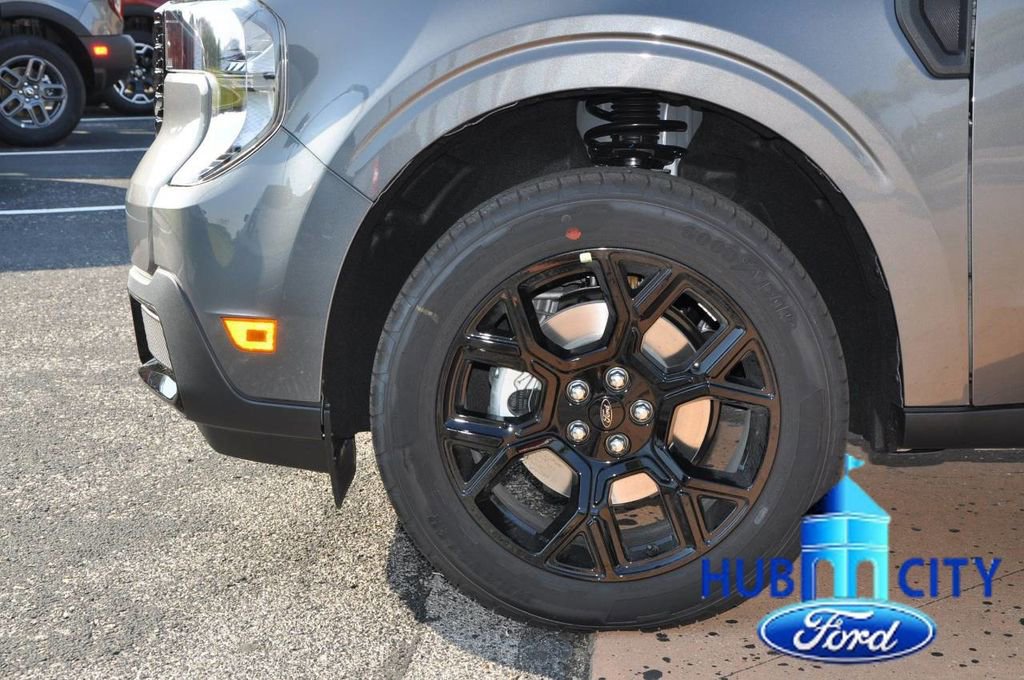 New 2025 Ford Maverick XLT w/ Black Appearance Package image 9