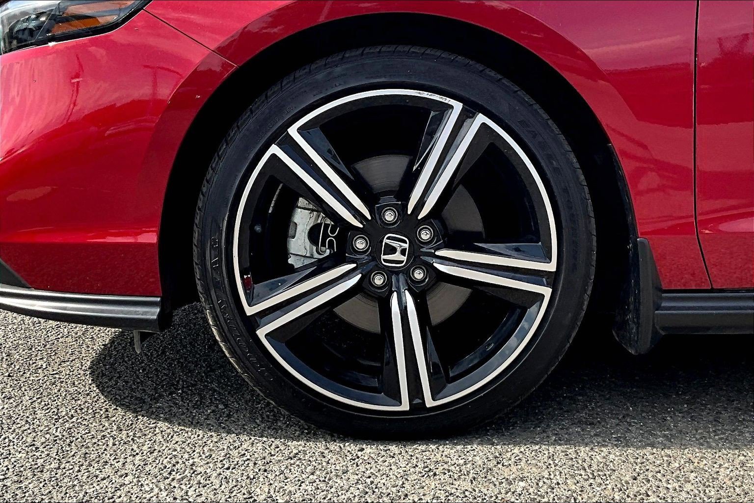 Used 2024 Honda Accord Sport image 8