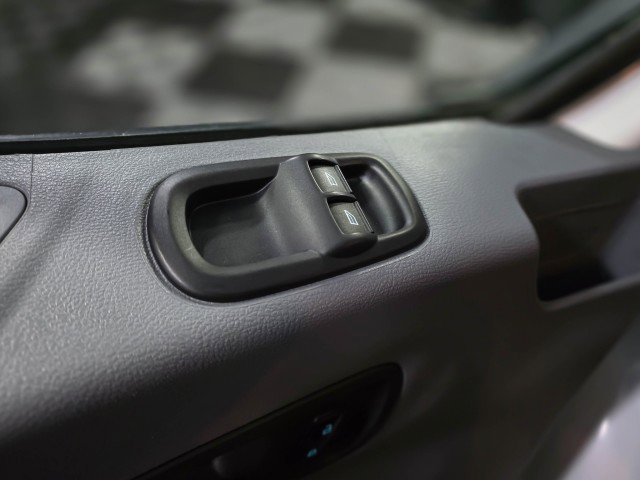 Used 2018 Ford Transit 350 XLT image 29