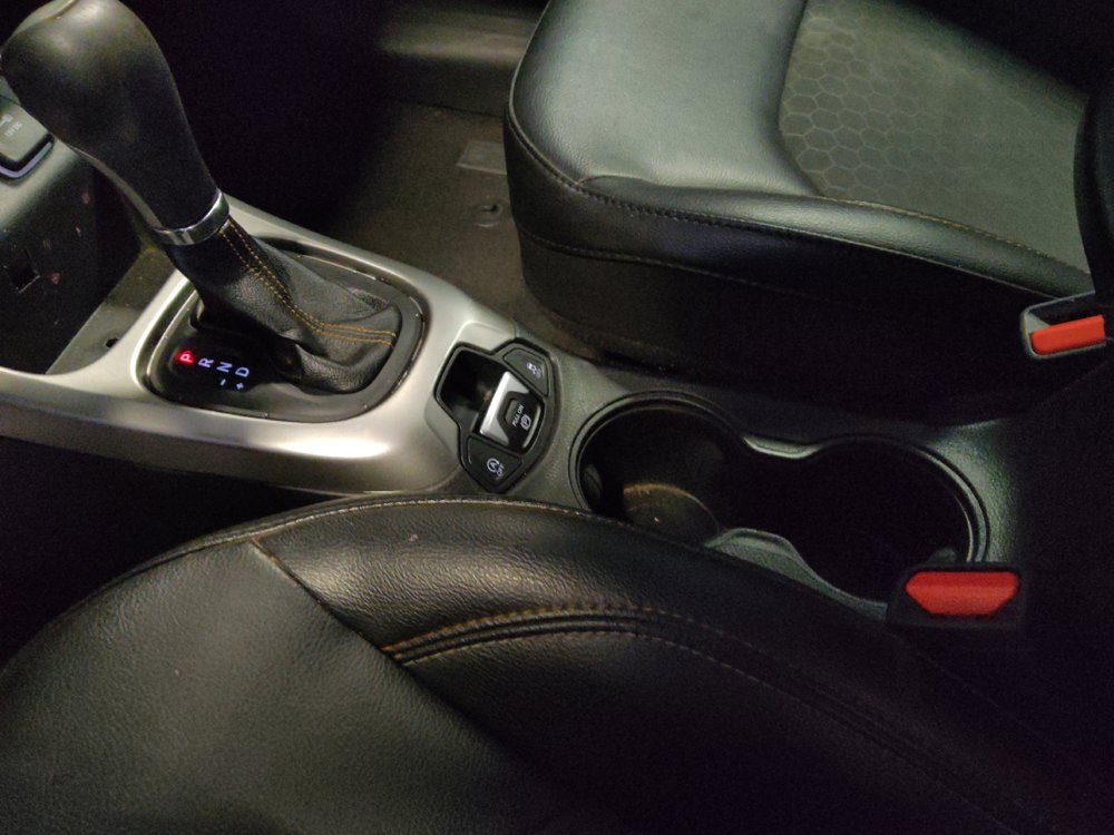 Used 2019 Jeep Compass Latitude FWD image 26