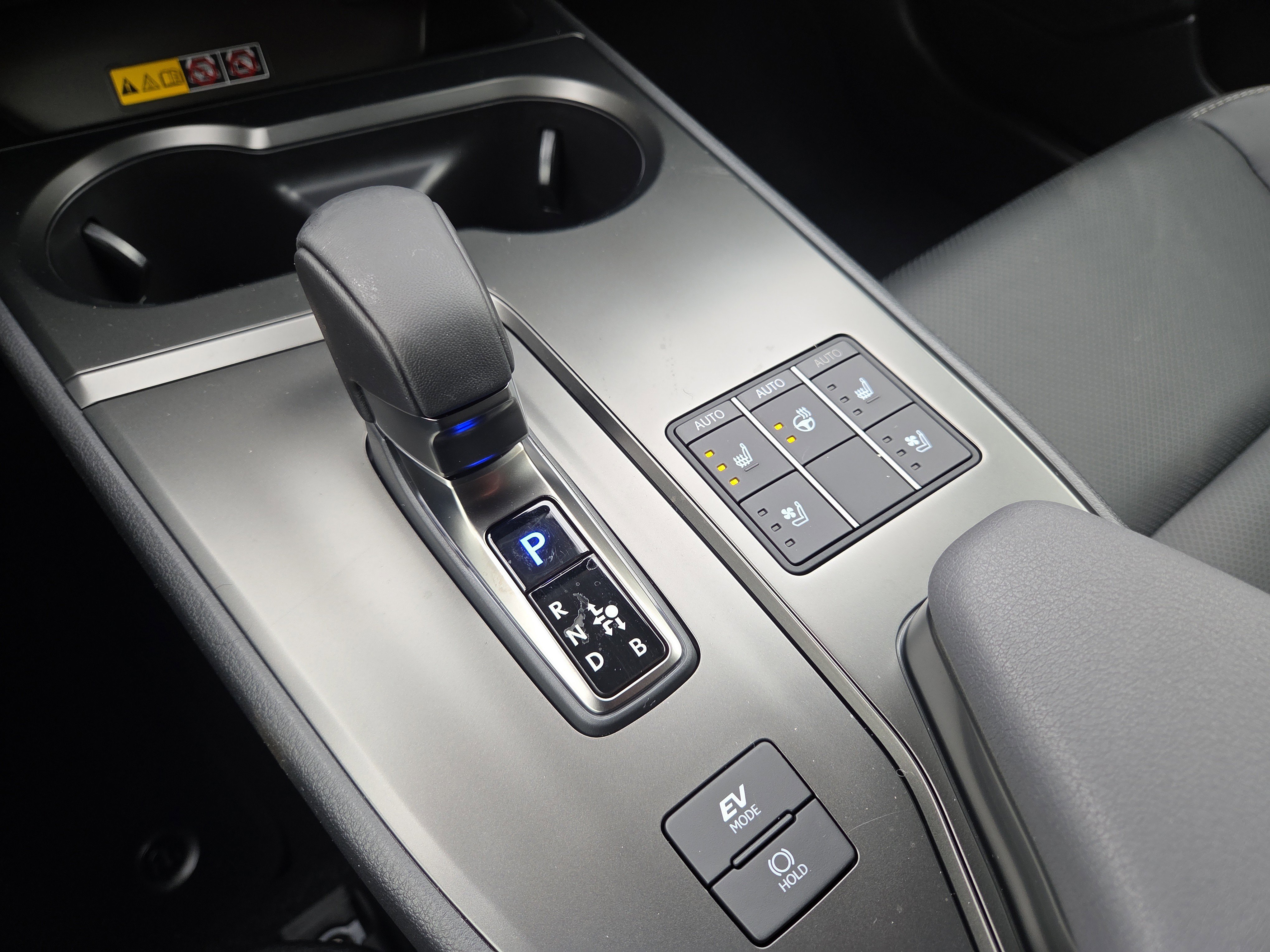 New 2025 Lexus UX 300h AWD image 14