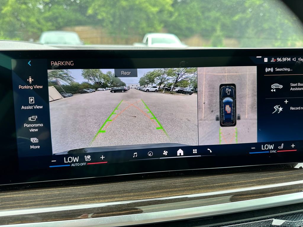 Used 2024 BMW X7 xDrive40i image 26