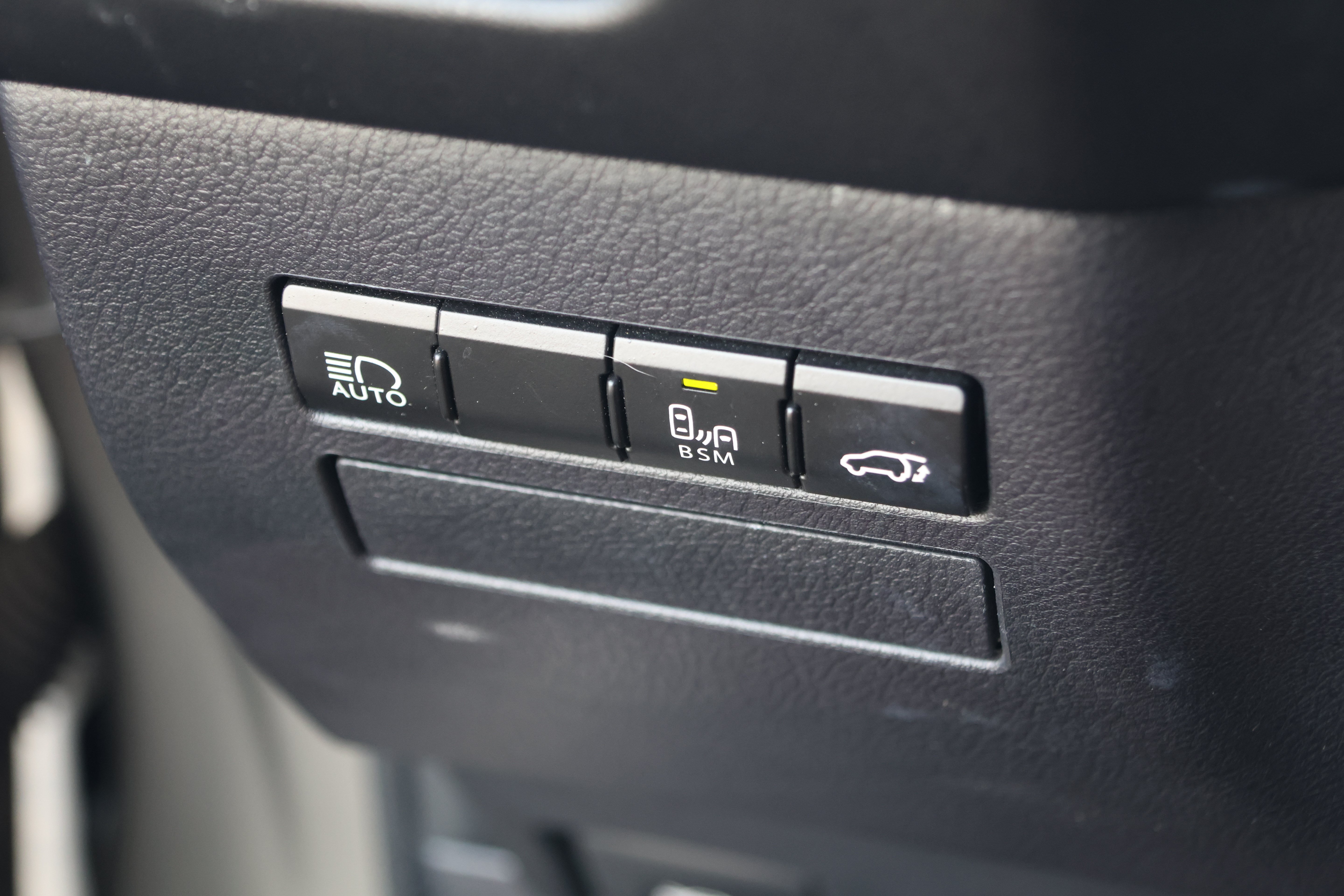 Used 2018 Lexus NX 300 FWD w/ Premium Package image 15