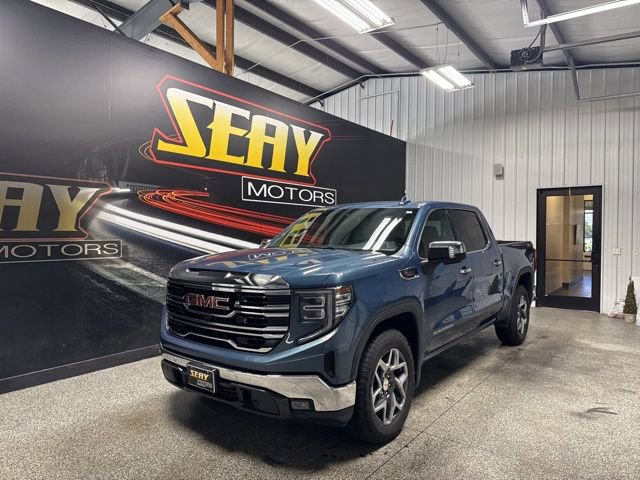 Used 2024 GMC Sierra 1500 SLT w/ SLT Premium Plus Package AWD/4WD image 1