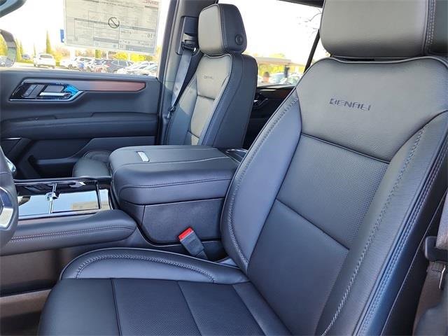 New 2026 GMC Yukon XL Denali w/ Sun & Power Step Package image 14