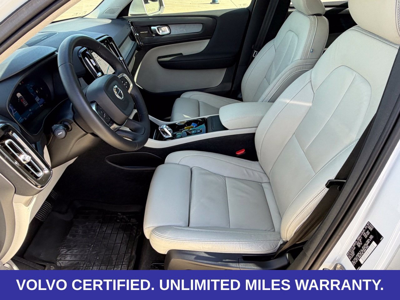 Certified 2024 Volvo XC40 B5 Ultimate w/ Protection Package Premier AWD/4WD image 35