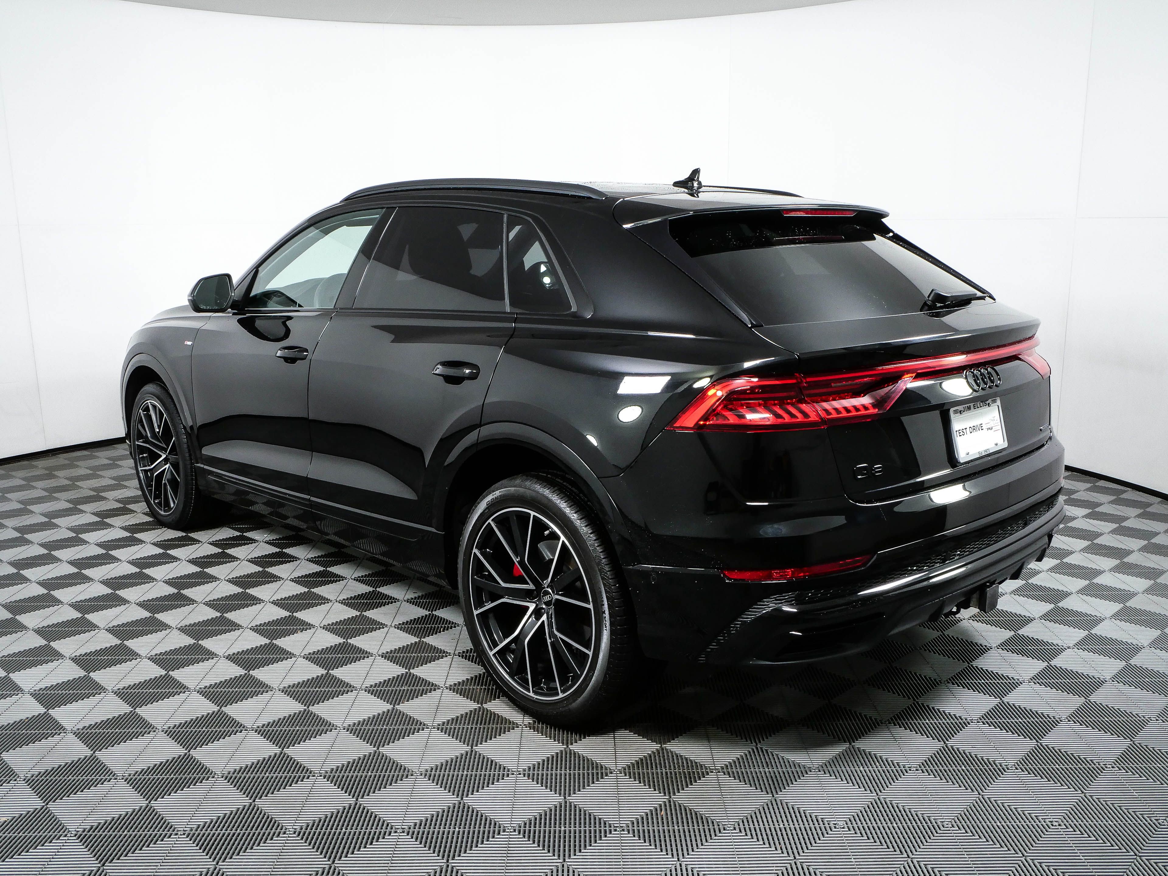 Used 2023 Audi Q8 Premium Plus w/ Premium Plus Package AWD/4WD image 30
