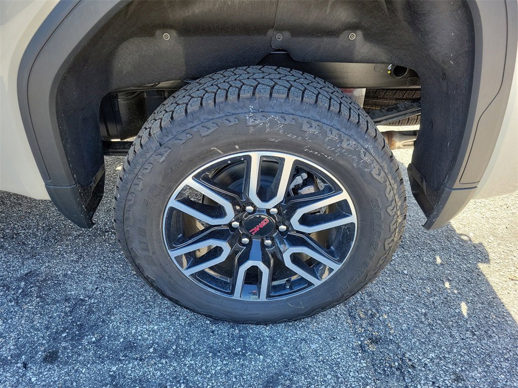 New 2026 GMC Sierra 1500 AT4 w/ AT4 Premium Package image 5