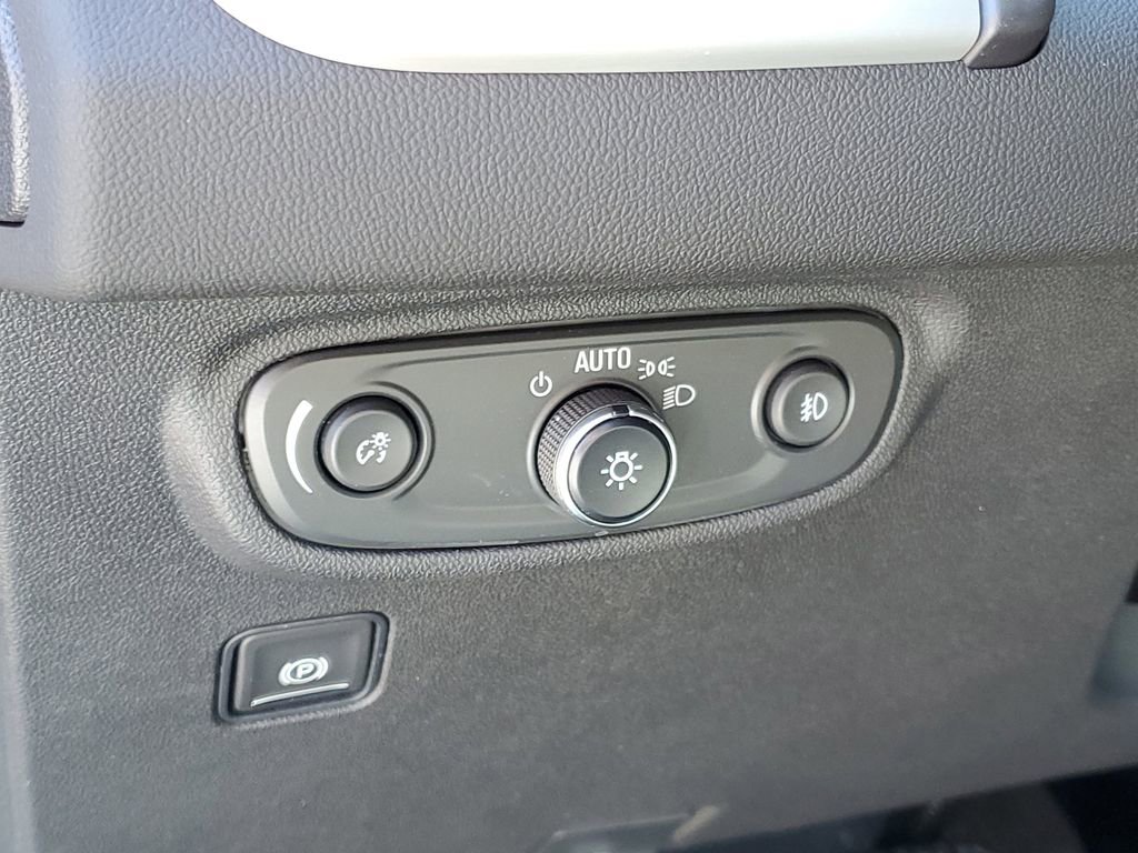 Used 2024 GMC Terrain SLT w/ LPO, Floor Liner Package image 14