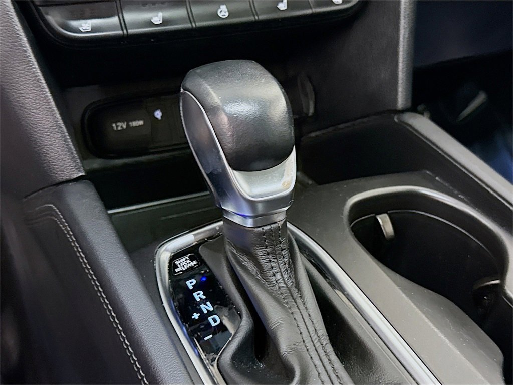 Used 2020 Hyundai Santa Fe Limited image 10