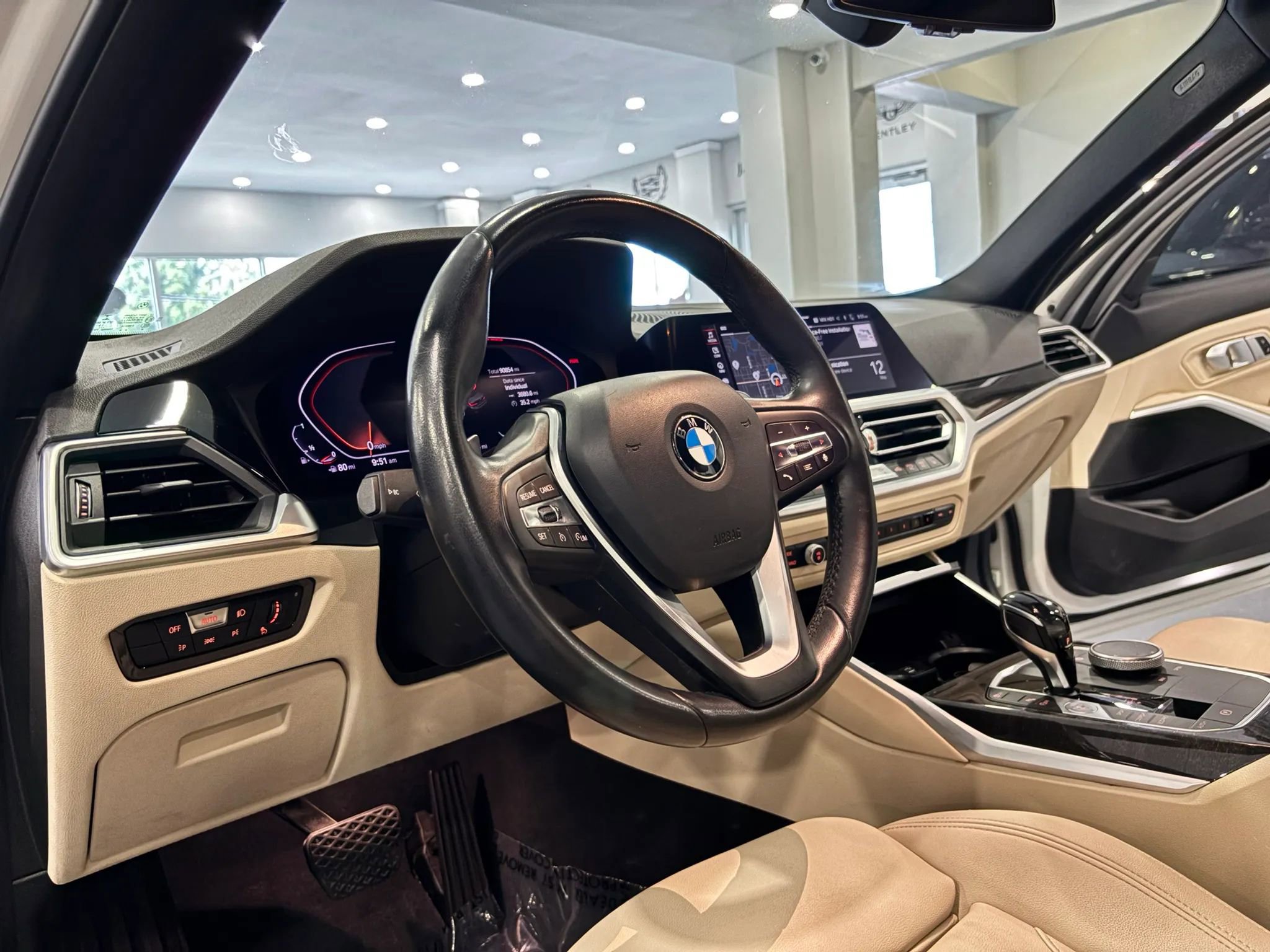 Used 2020 BMW 330i Sedan w/ Convenience Package RWD image 9