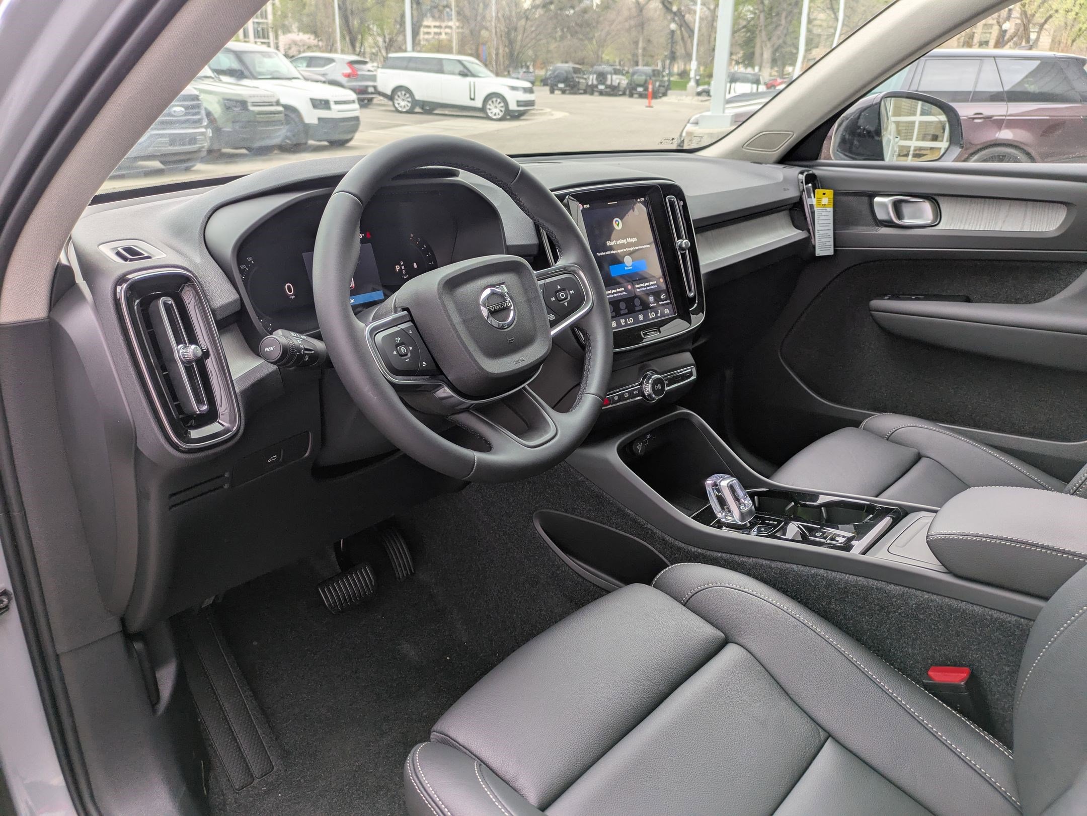 New 2026 Volvo XC40 B5 Plus w/ Protection Package Premier image 10