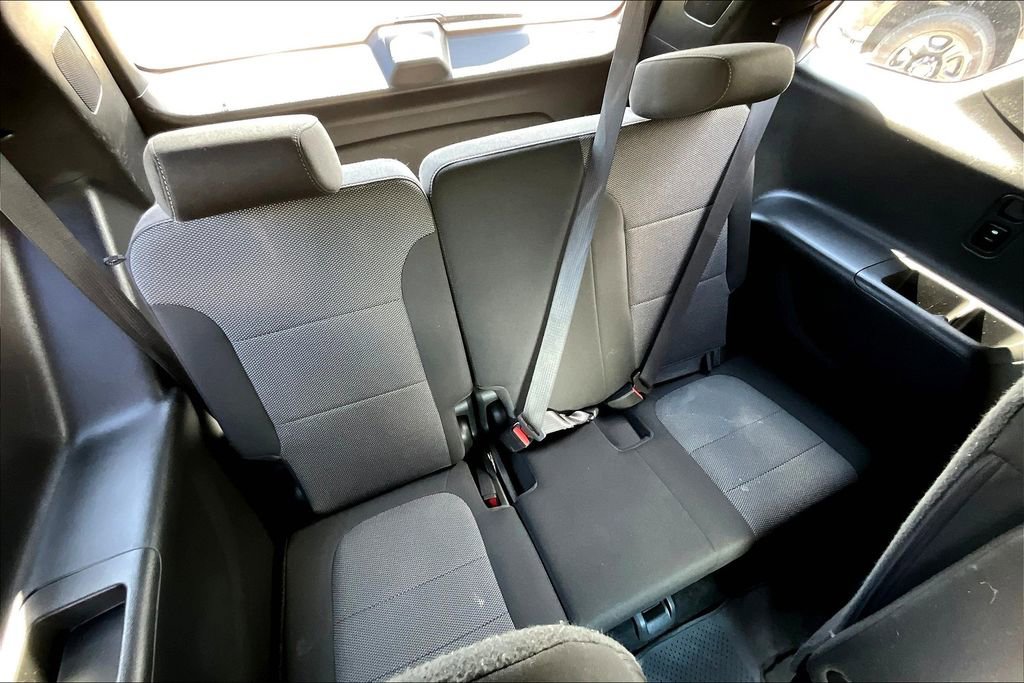 Used 2023 Chevrolet Traverse LT image 30