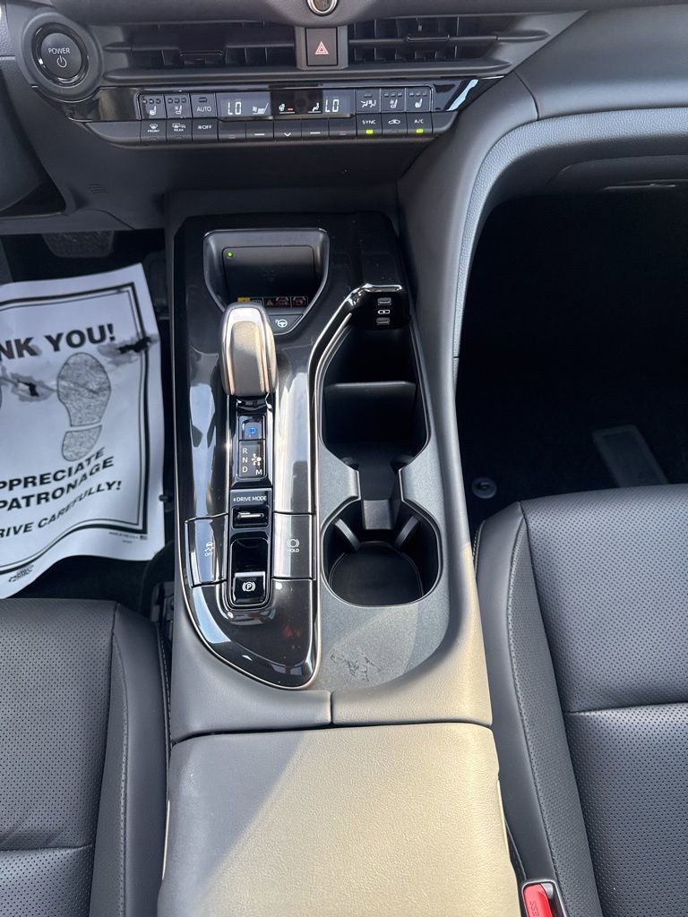 Used 2024 Toyota Crown Platinum AWD/4WD image 22