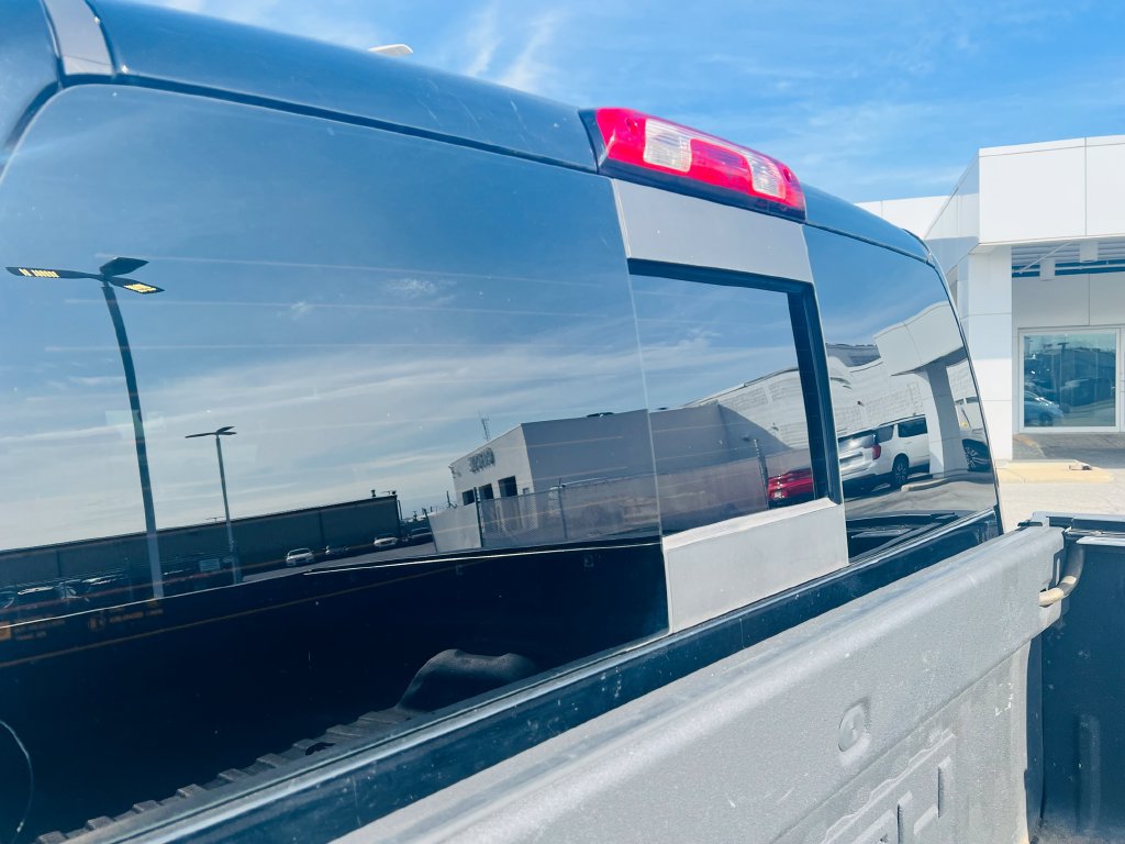 Used 2018 GMC Sierra 3500 Denali w/ Duramax Plus Package AWD/4WD image 38