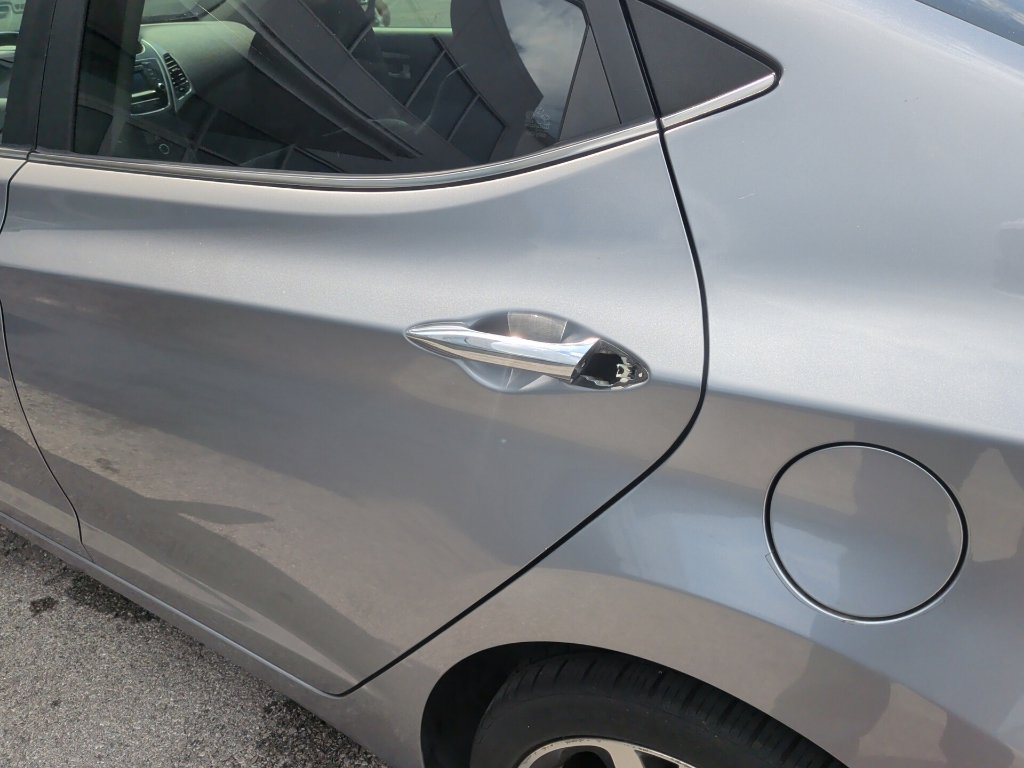 Used 2015 Hyundai Elantra Limited FWD image 12