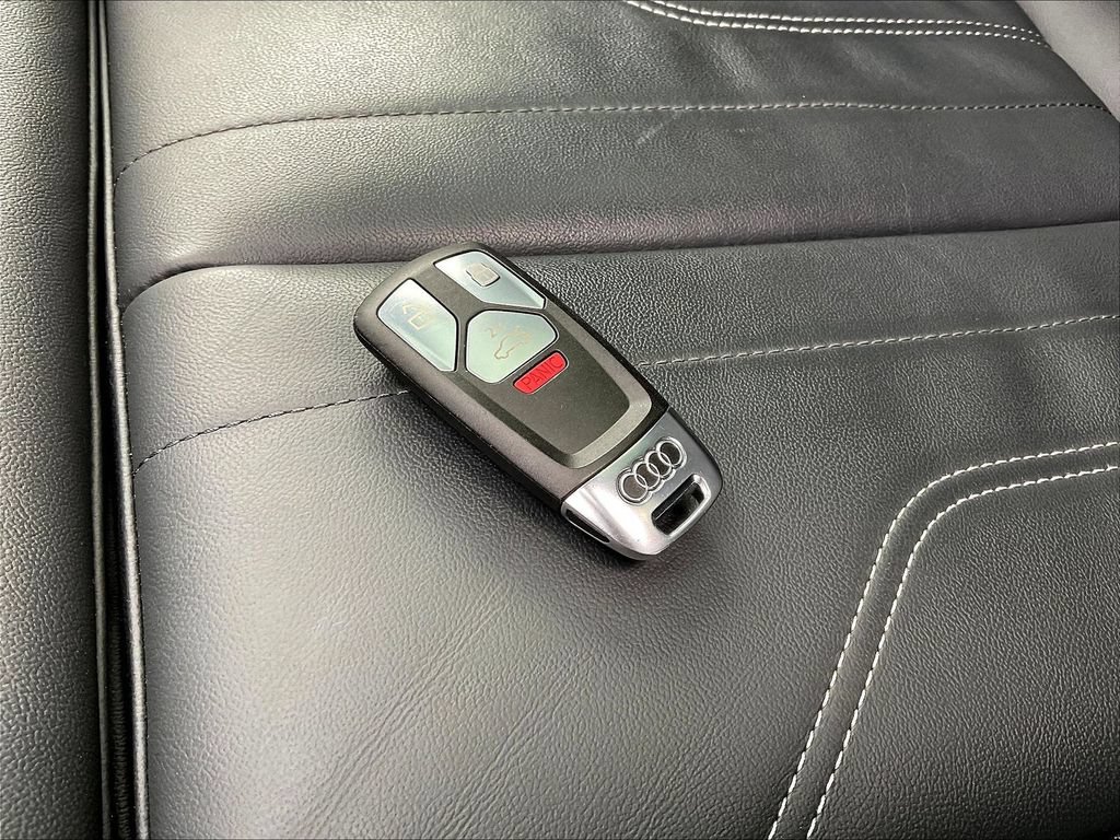 Used 2022 Audi Q5 2.0T Premium AWD/4WD image 35