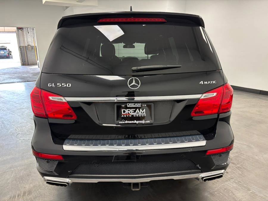 Used 2015 Mercedes-Benz GL 550 4MATIC image 6