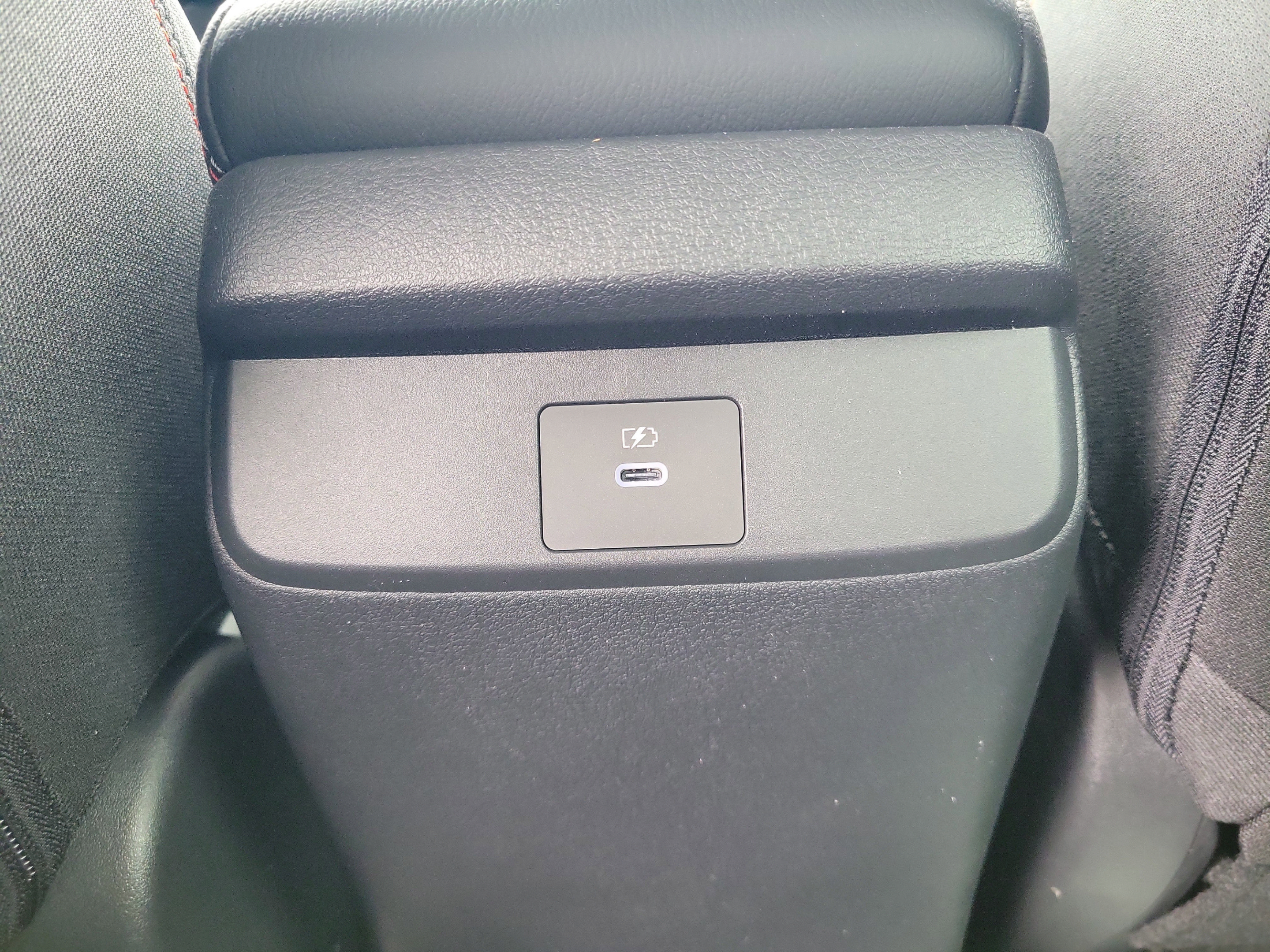 Certified 2026 Nissan Sentra SR w/ Floor Mat Package FWD image 10